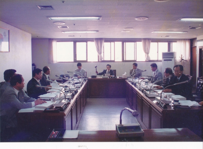 1998.4.20. 제1회추경 예산결산특별위원회 회의 첨부파일