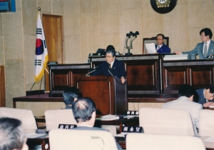 1994.4.18. 제26회 임시회 제2차 본희의 첨부파일