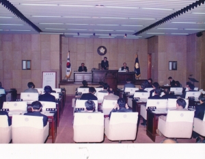 1998.1.15. 제60회 임시회 1차 본회의(본회의장) 첨부파일