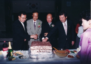 1998.9.9. 새마을운동 대구 동구지회장 이ㆍ취임식 첨부파일
