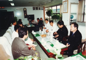 2000.11.2. 카누선수단 내방(의장실) 첨부파일